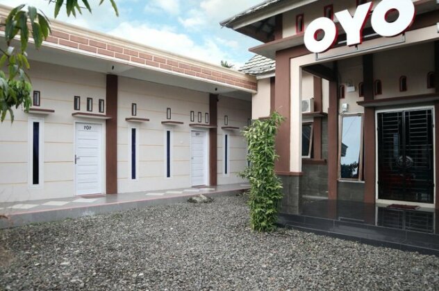 OYO 2202 Delima Residence Syariah