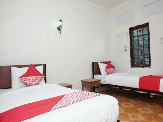 OYO 2410 Intan Hotel - Photo5