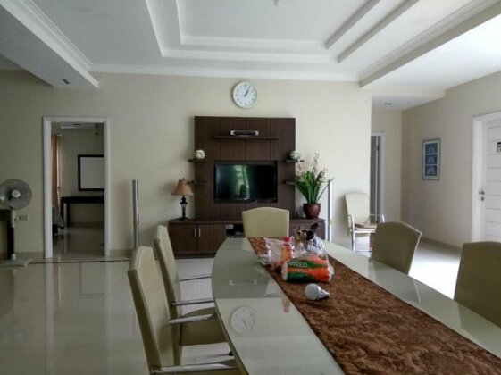 Puri Ratna Joewita - Photo2