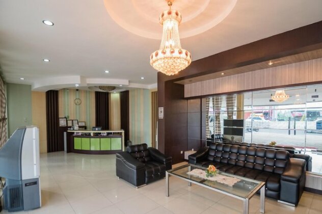 RedDoorz Plus near Simpang Rimbo Jambi - Photo2