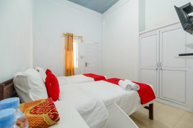 RedDoorz Syariah near Tugu Langsa - Photo4