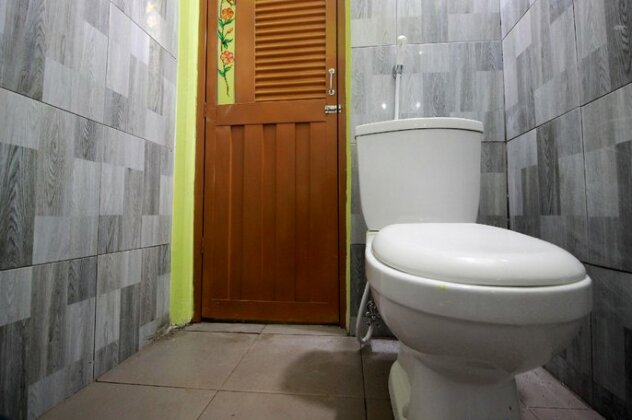 SPOT ON 2825 Hotel Mutiara - Photo4