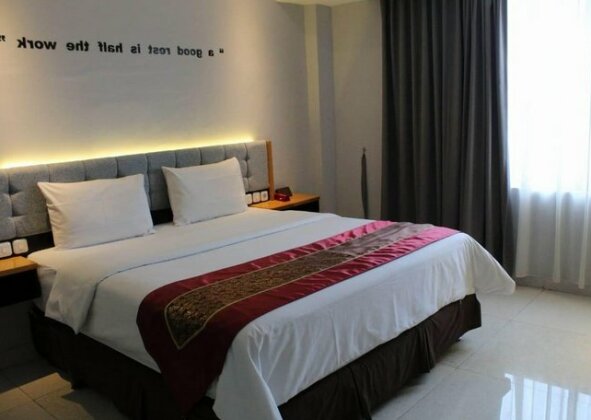 The Royal Idi Hotel - Photo2