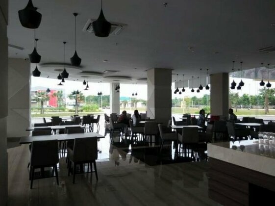 Wing Hotel Kualanamu - Photo5