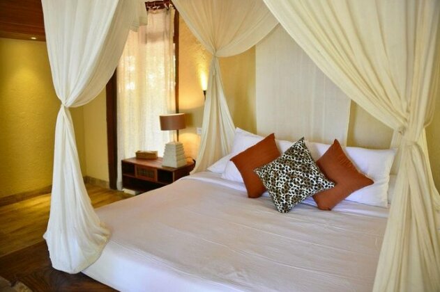 Shorea Beach Resort - Photo4