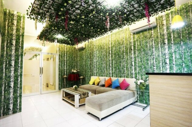 C Stone Hotel - Photo2