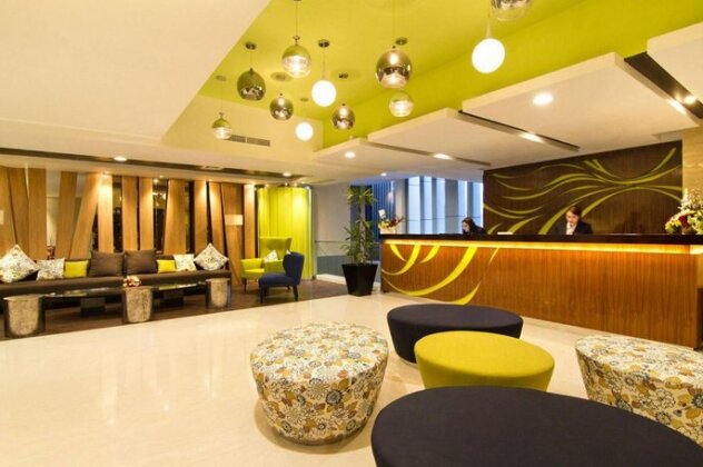 Core Hotel Bonnet Manyar Surabaya - Photo3