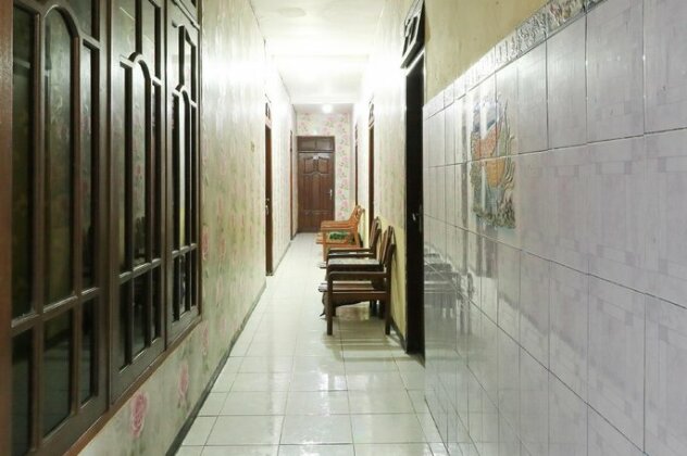 Dharmawati Homestay Surabaya - Photo4