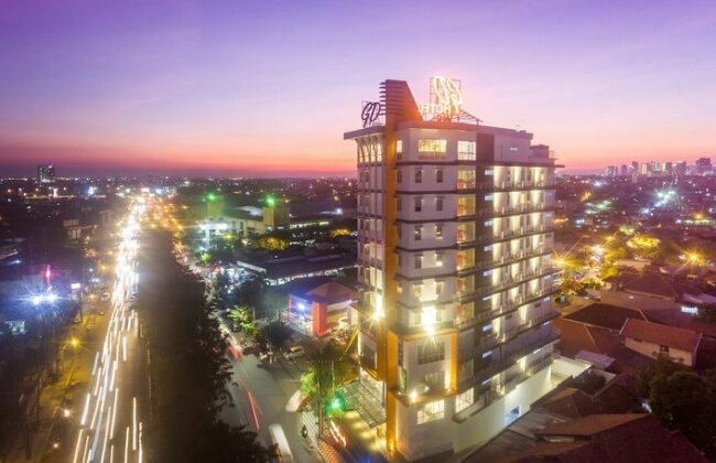 Great Diponegoro Hotel Surabaya - Photo2