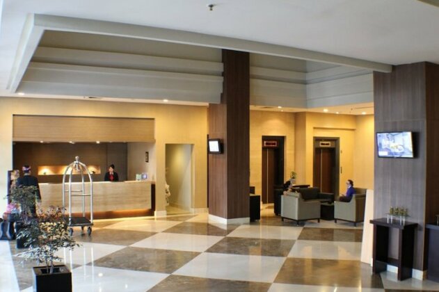Hotel Santika Pandegiling - Surabaya - Photo2
