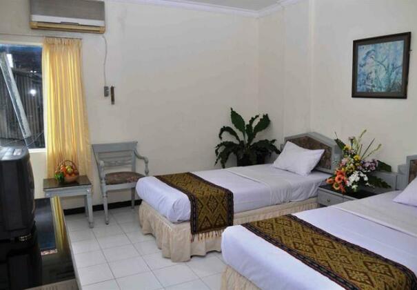 Hotel Tanjung Indah - Photo2