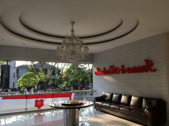 I&M Hotel Surabaya - Photo3