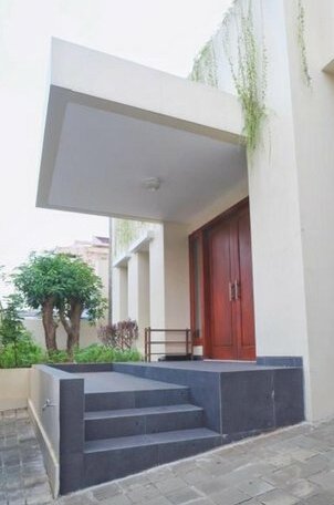 Large & Homey House in Surabaya