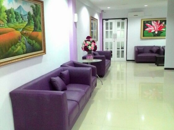 Oriza Hotel Surabaya - Photo4