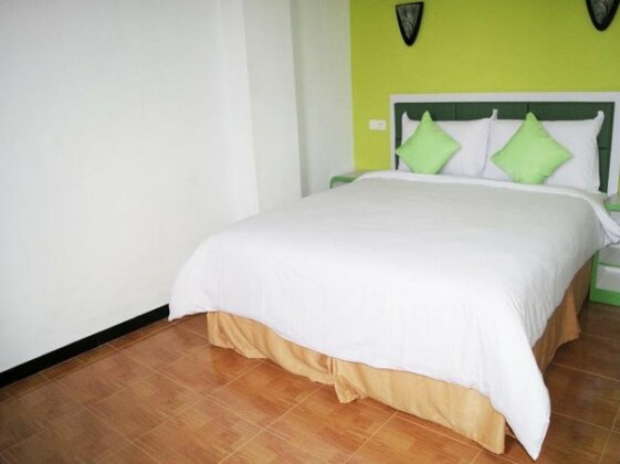 Oriza Hotel Surabaya - Photo5