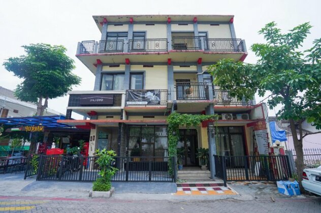 OYO Life 2215 Al' Yuafa - Photo2
