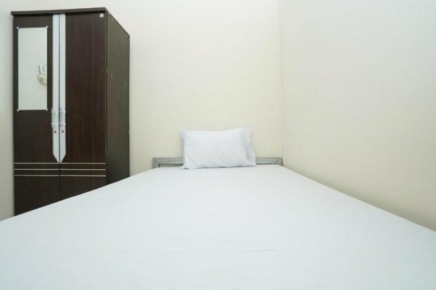 OYO Life 2460 Kost Simorejo Timur - Photo3