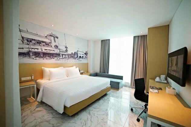 PALM PARK Hotel Surabaya - Photo4