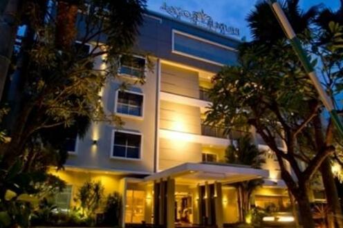 Prime Royal Hotel Surabaya - Photo2