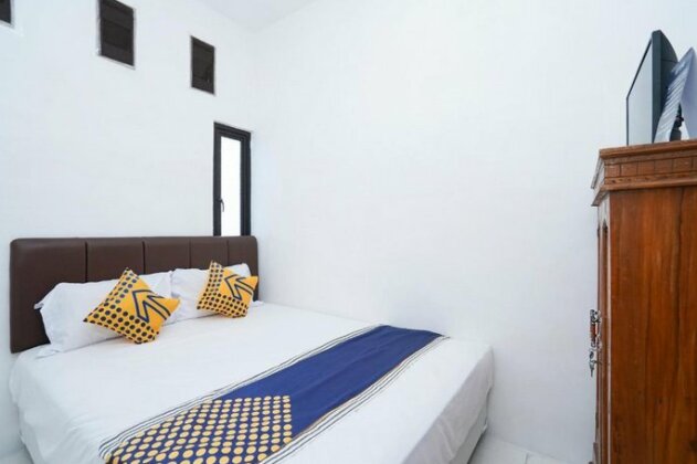 SPOT ON 2479 Berkah Residence - Photo5