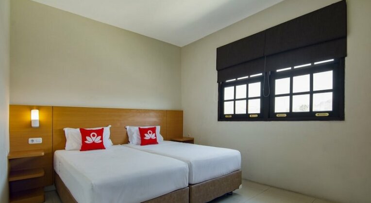 ZEN Rooms Family Guest House Kupang Baru - Photo5