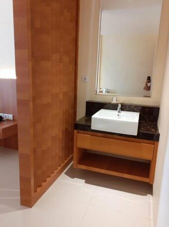 Grand Renggali Hotel - Photo2