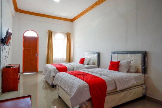 RedDoorz near Bolu Toraja - Photo4