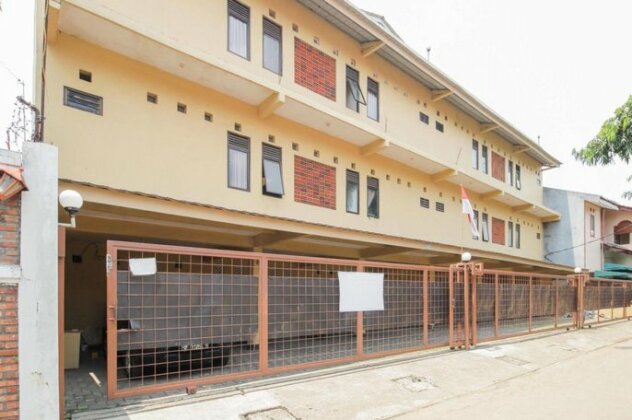 Airy Eco Bintaro BTC Tangerang Selatan - Photo2