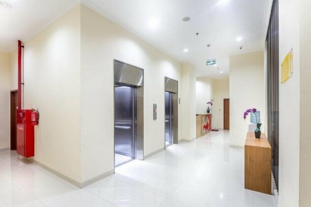 Astera Hotel Bintaro - Photo4