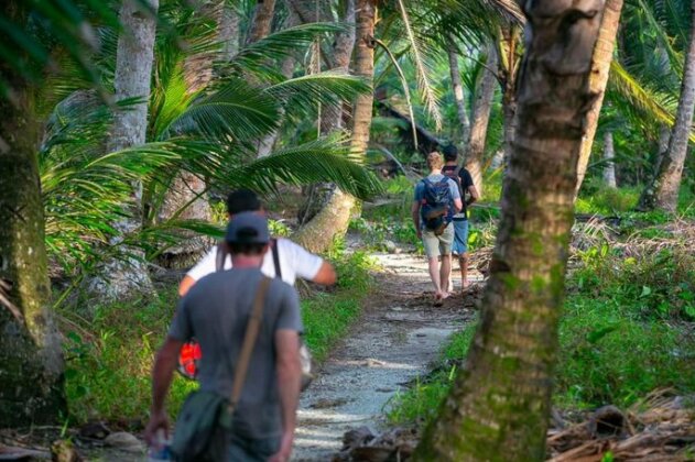 M I A Surfcamp Mentawai Islands - Photo3