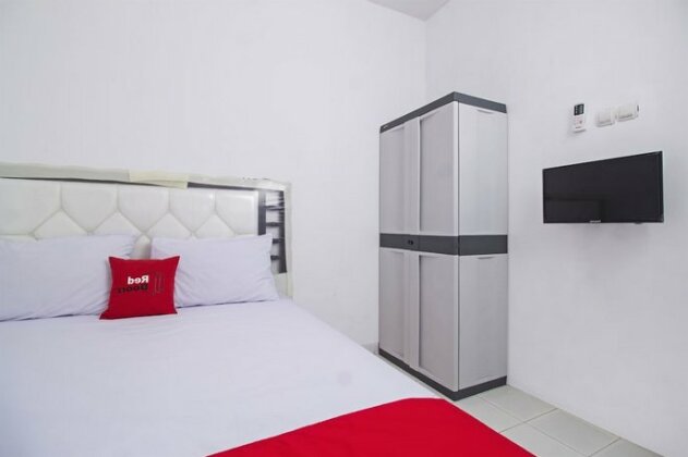 RedDoorz near STAN - Photo4