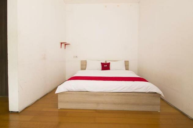 RedDoorz near UPH Karawaci - Photo5
