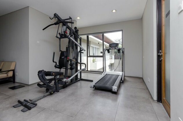 RedDoorz Plus @ Permata Karawaci - Photo4