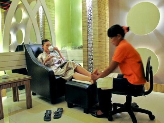Hotel Maximillian - Photo4