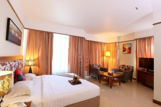 Hotel Maximillian - Photo5