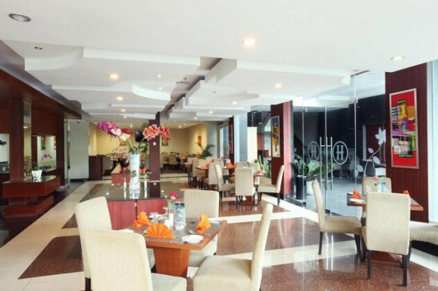 Grand Hatika Hotel - Photo4