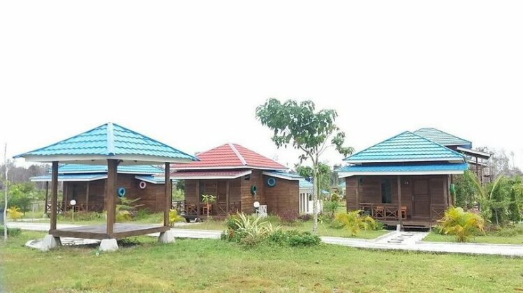 Pelangi Lake Resort