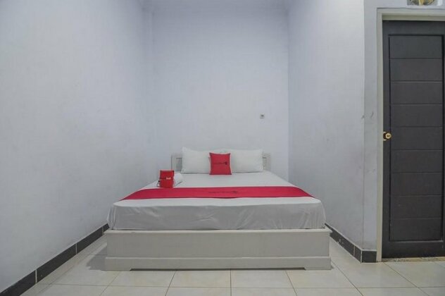 RedDoorz Syariah near Ramayana Mall Tarakan