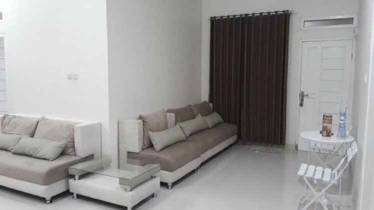 Indihiang Home Stay - Photo4