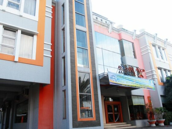 Plaza Hotel Tegal - Photo2