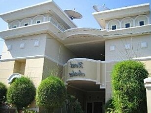 Archie Hotel