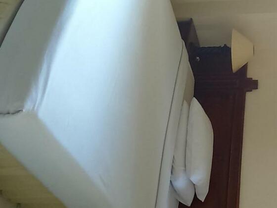 Archie Hotel - Photo2