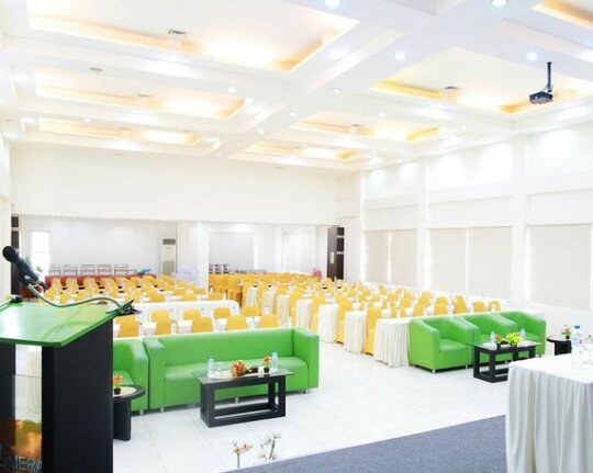 Emerald Hotel Ternate - Photo2
