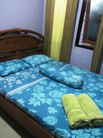  Photo 1