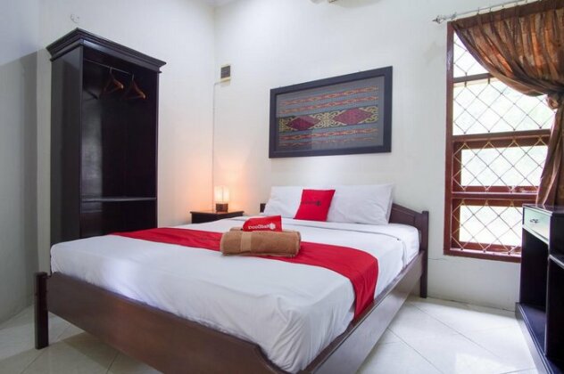 RedDoorz Syariah near Ngade Lake - Photo2