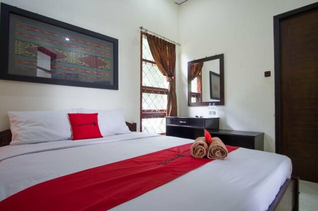 RedDoorz Syariah near Ngade Lake - Photo4