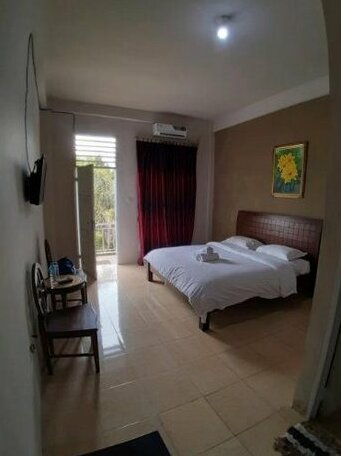 Tulip Inn Tomohon - Photo4