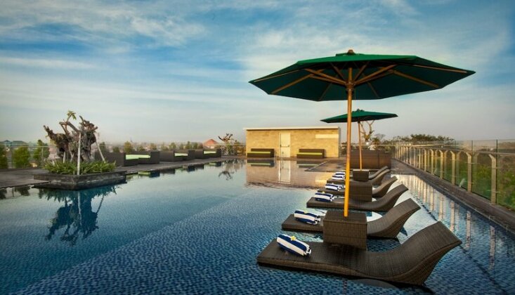 H Sovereign Bali - Photo2