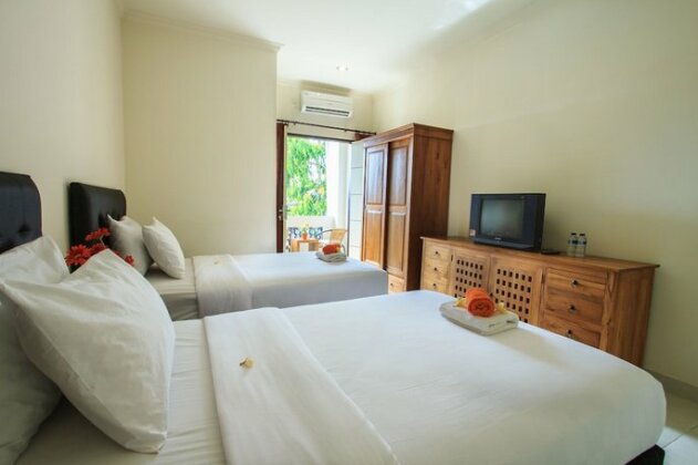 Ivanka Airport Inn - Photo2