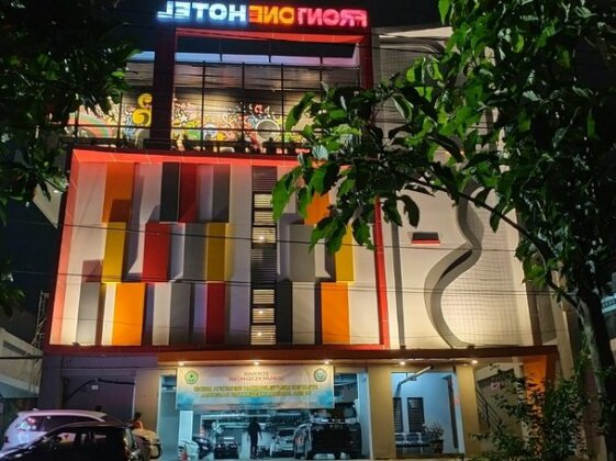 Front One Hotel Tulungagung